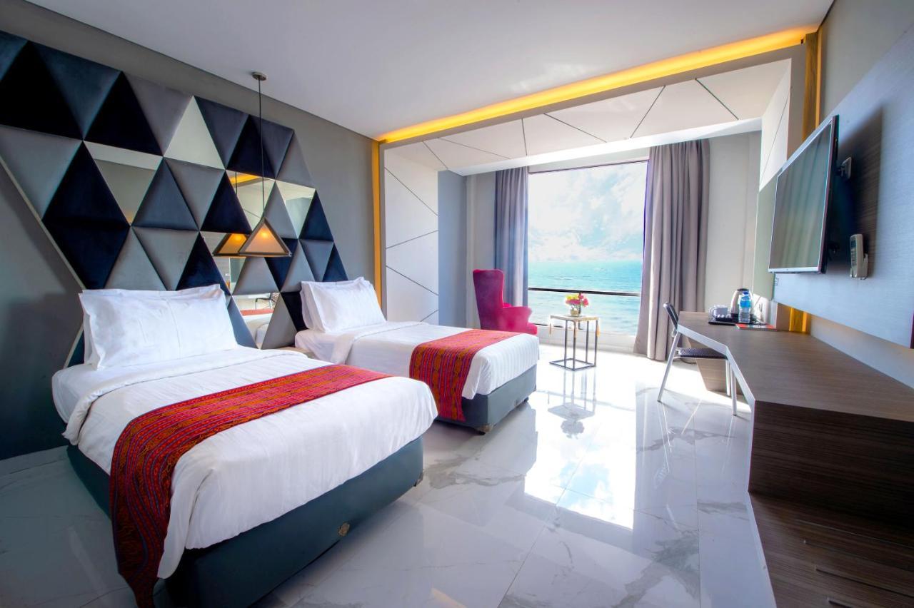 Hotel Swiss-Belcourt Kupang Kupang  Esterno foto